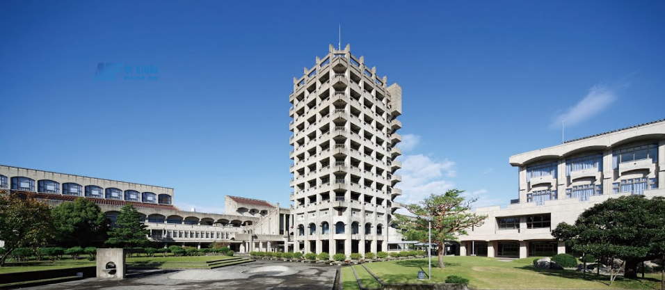 金泽工业大学是在高等学府野野市市,日本石川县.